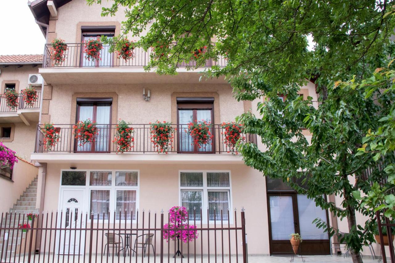 Nilena Apartmani スメデレヴォ エクステリア 写真